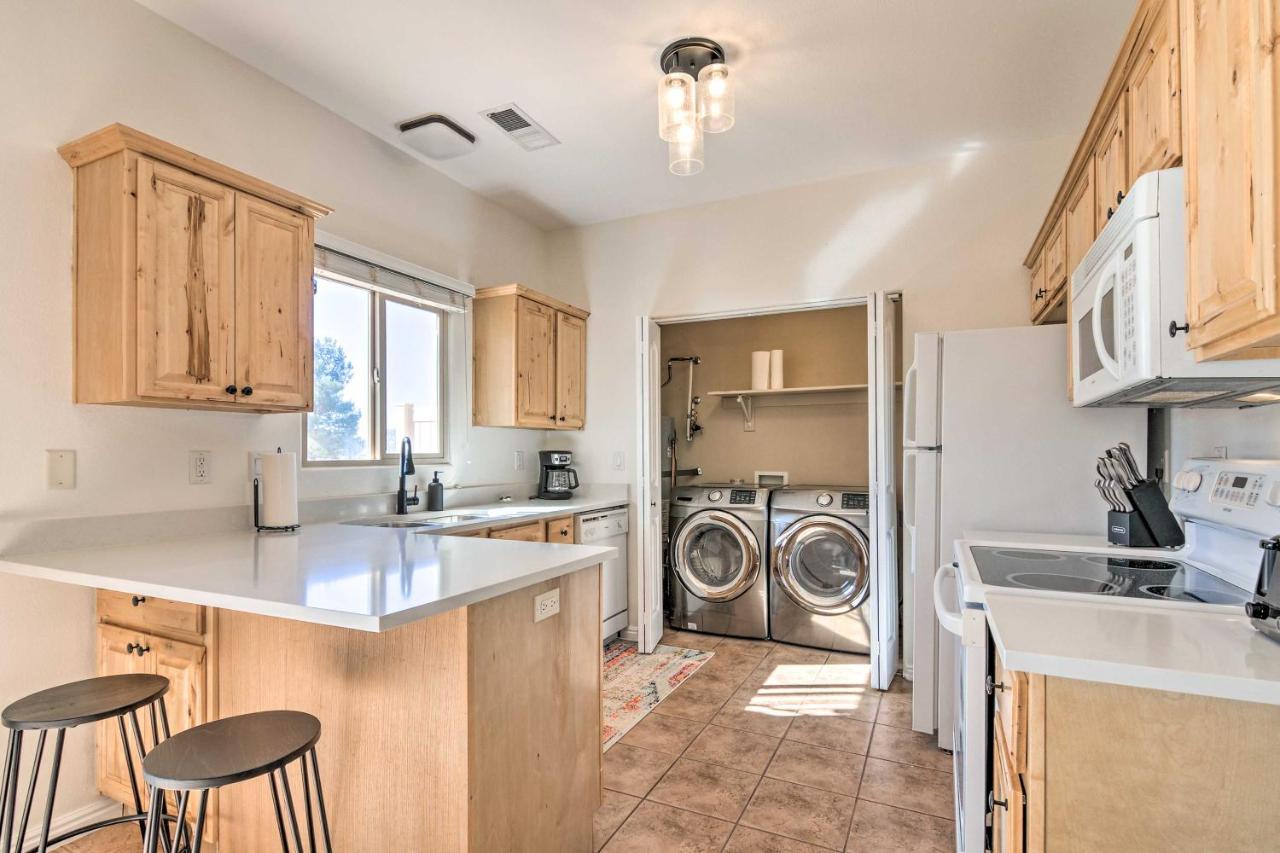 Updated Townhome With Patio And Red Rock Views! Kanab Exterior photo